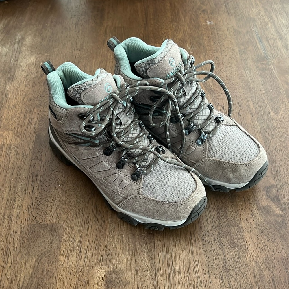 Magellan Outdoors Women's Pro Explore Mid Trek Hiker Shoes - Size 6